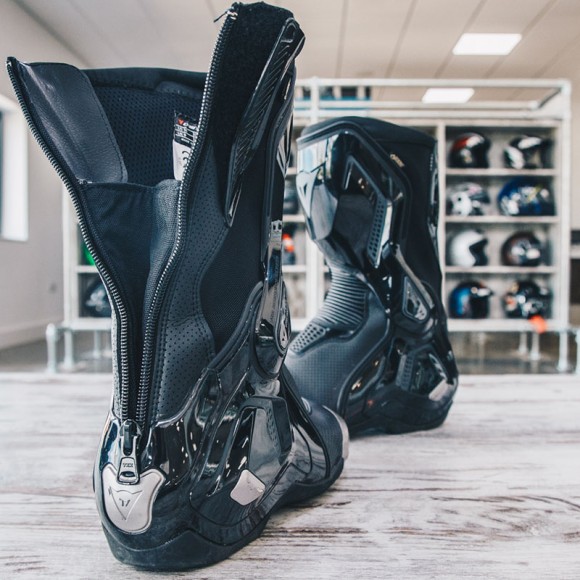 РњРѕС‚РѕР±РѕС‚С‹ Dainese Nexus